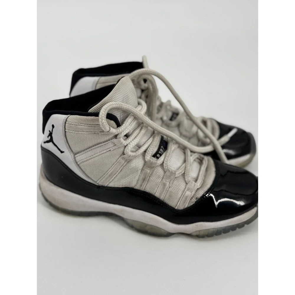 Air Jordan 1‎ Retro 378038-100 Youth Sneakers 5.5 White Concord Basketball Shoes